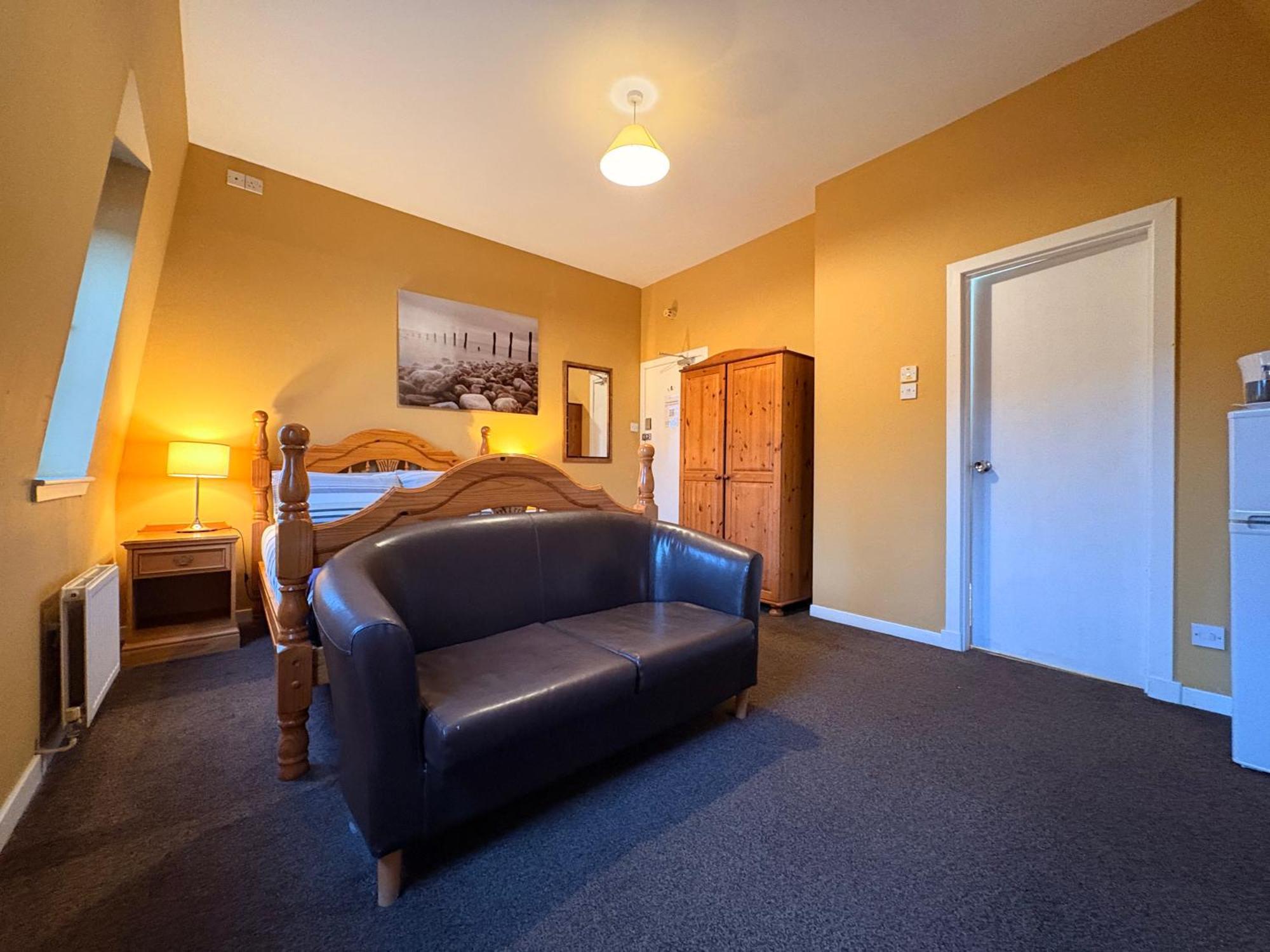 Winmar — Photos 1